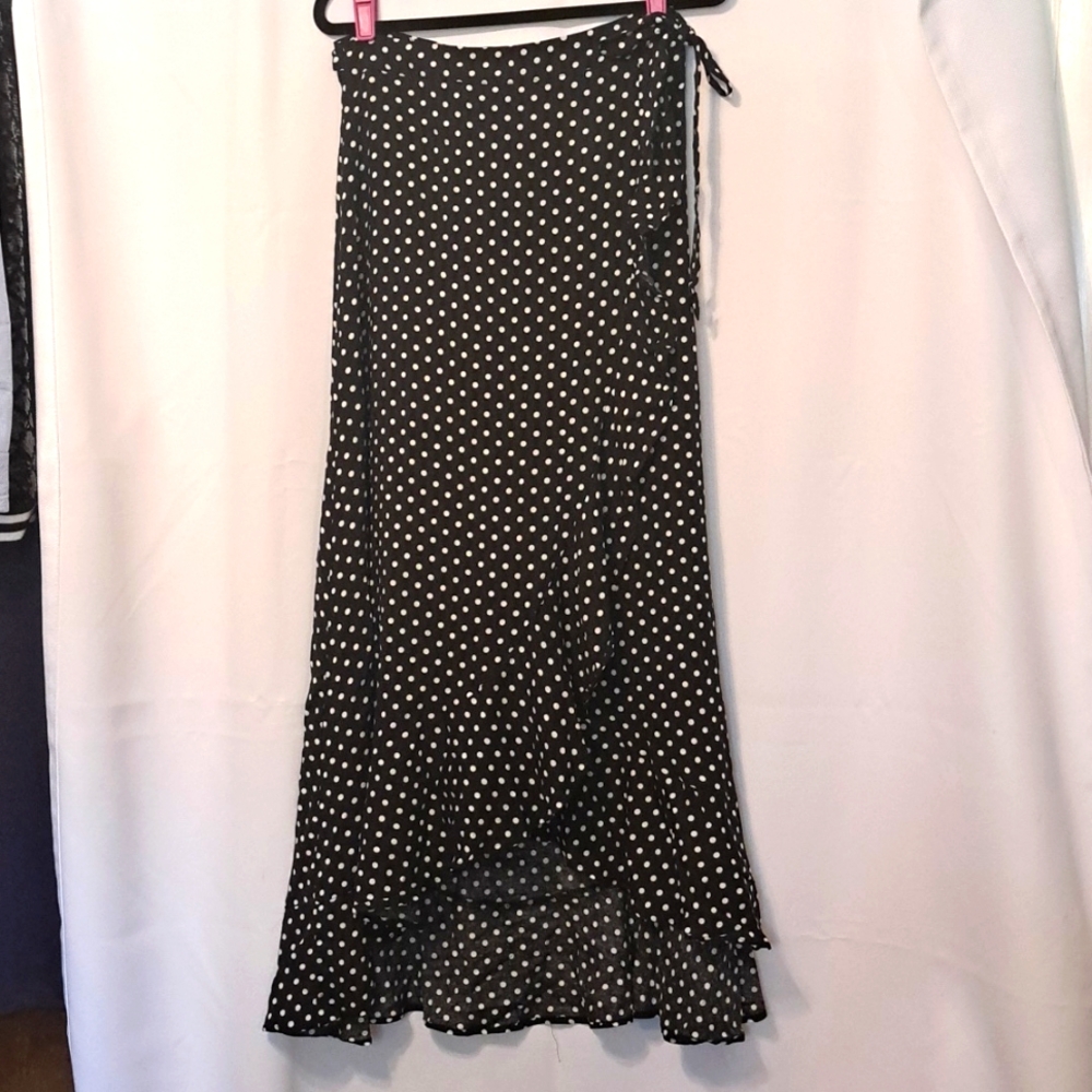 Suzanne Betro wrap skirt w/ruffle